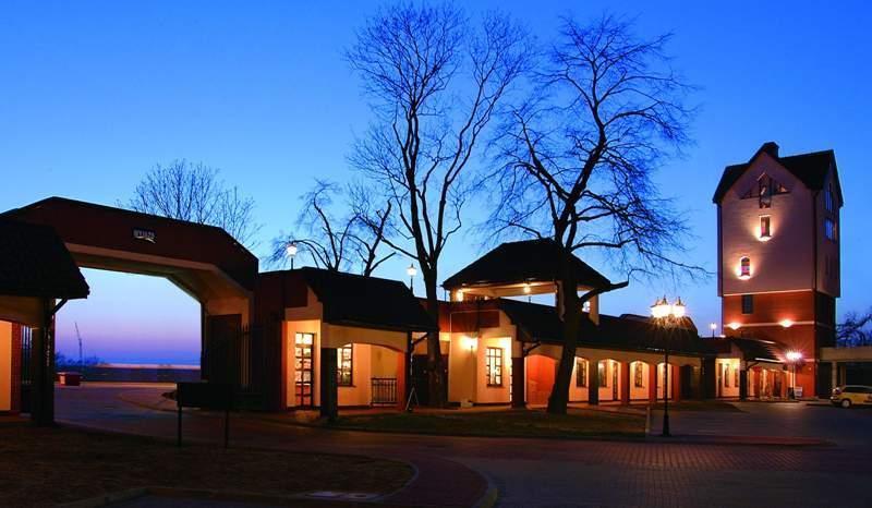Fort Hotel Warschau Exterior foto
